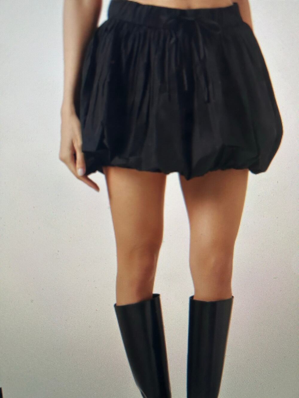 NWT Saint Art Katie bubble skirt Med black